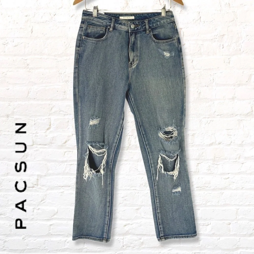 Pac Sun Womens Size 27 High Rise Mom Jean with Ripped Knees Light-Medium Wash